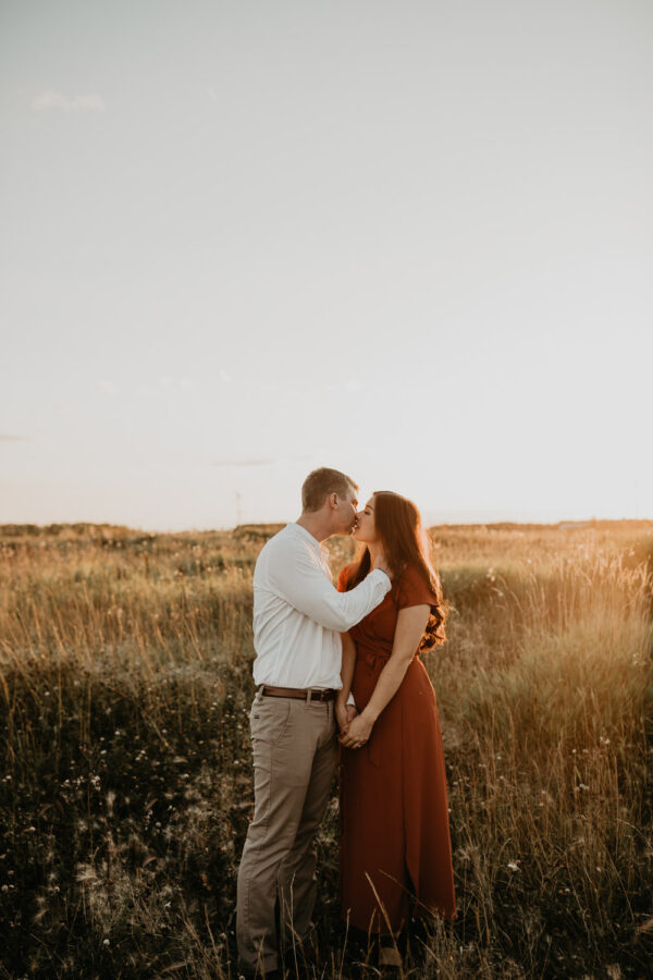 Alberta-fall-sunset-engagement