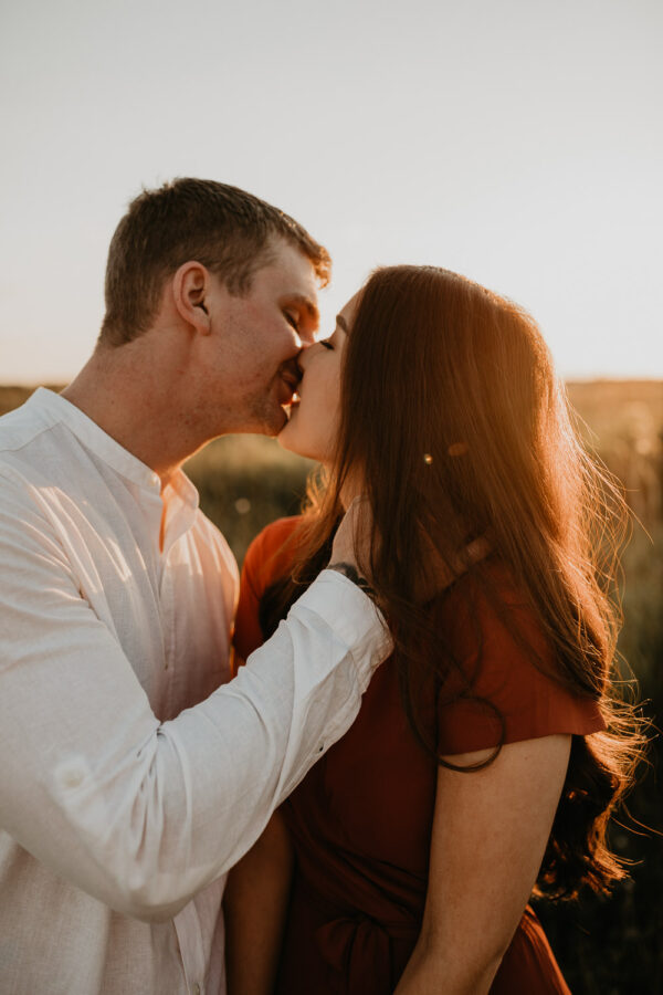 Alberta-fall-sunset-engagement