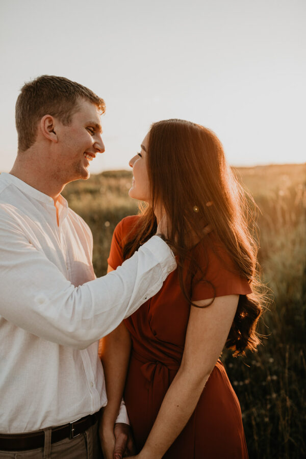 Alberta-fall-sunset-engagement
