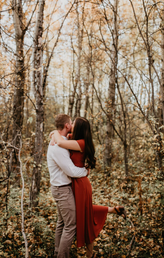 Alberta-fall-sunset-engagement