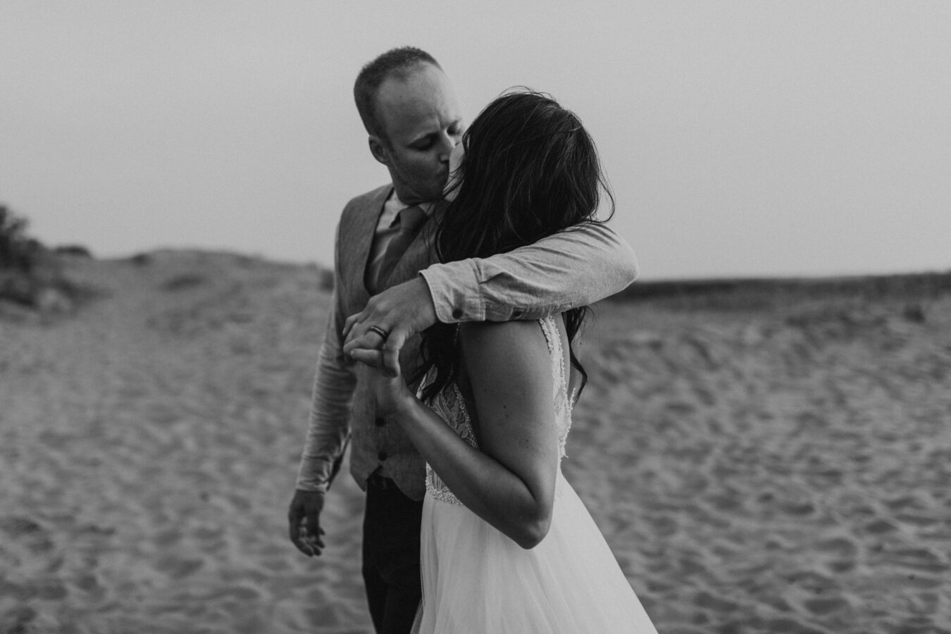 sand dune-wedding-photos