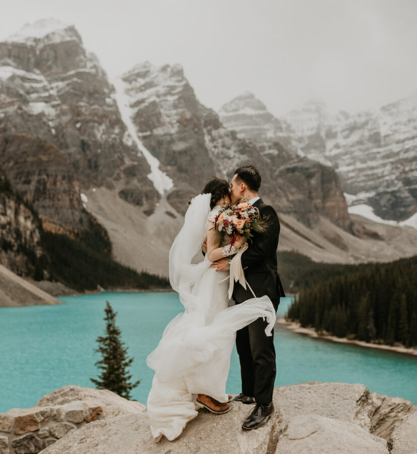 Banff-Moraine Lake-fall-elopement