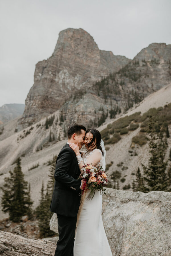Banff-Moraine Lake-fall-elopement
