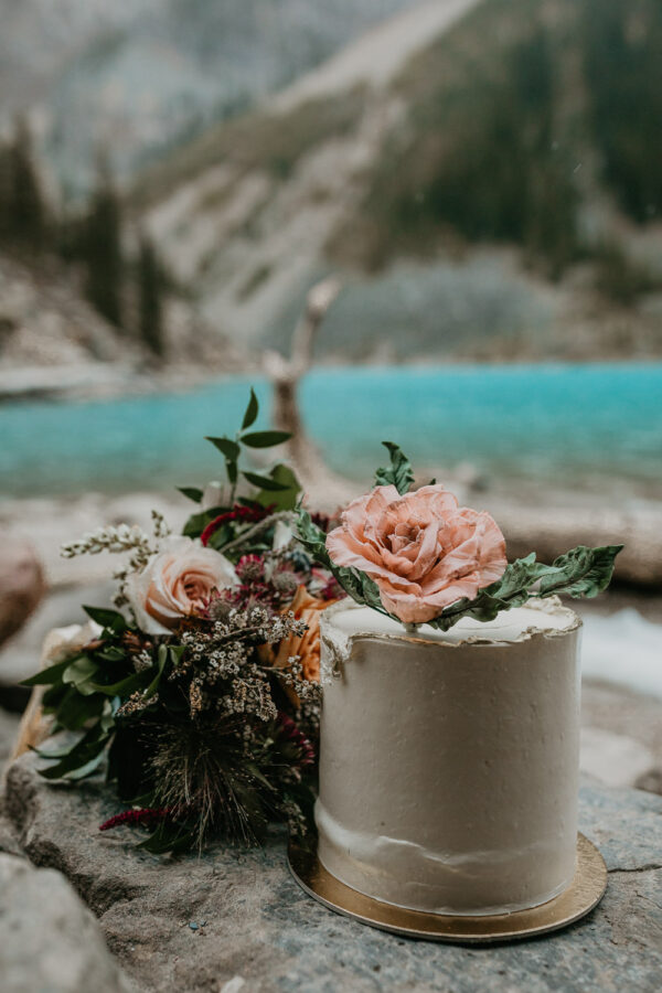 Banff-Moraine Lake-fall-elopement