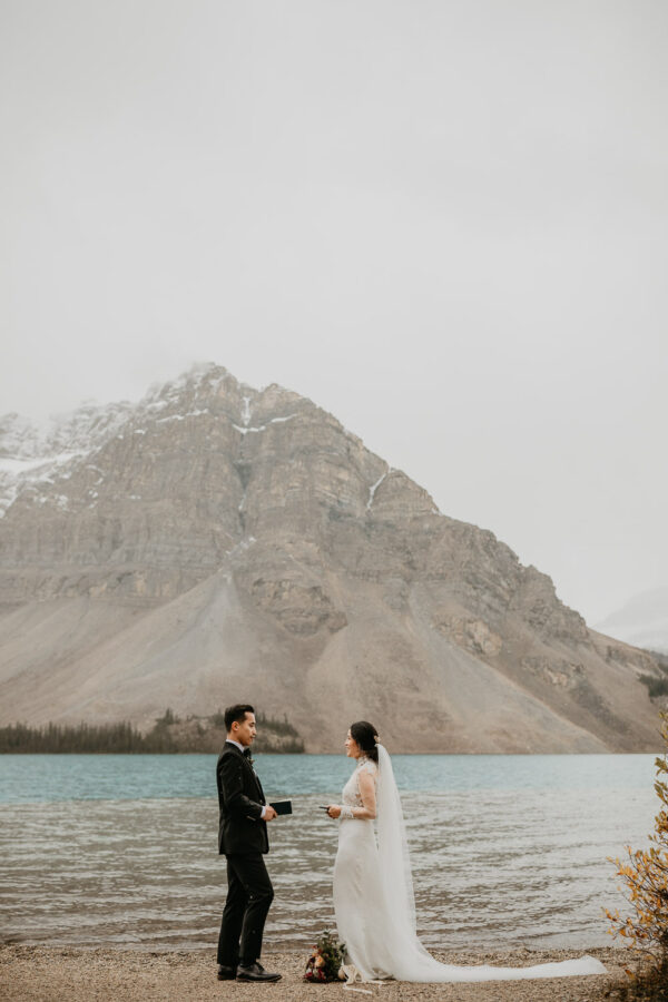 Banff-Moraine Lake-fall-elopement