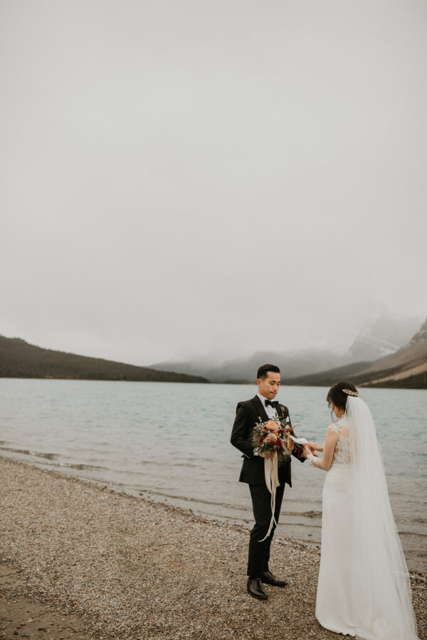 Banff-Moraine Lake-fall-elopement