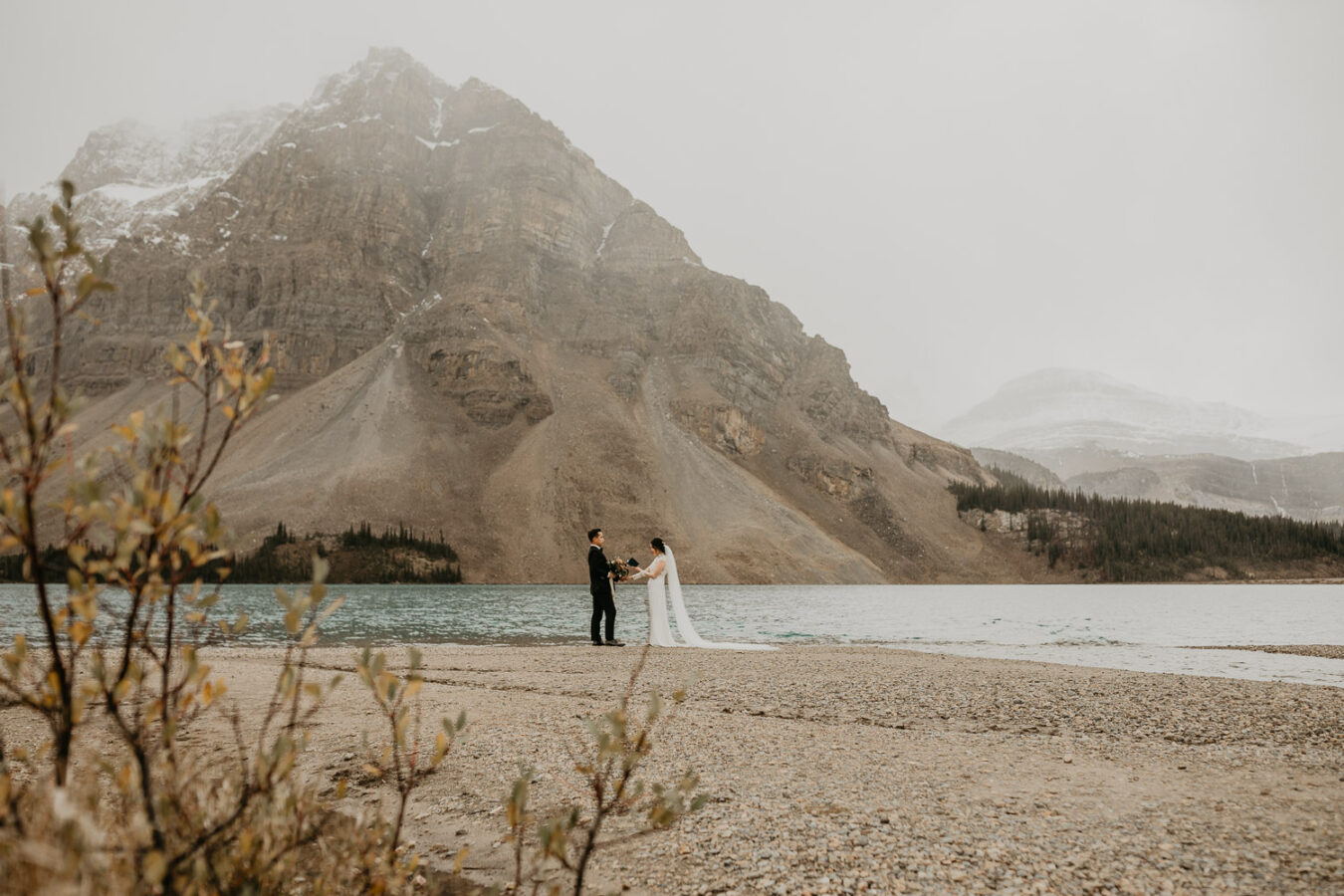 Banff-Moraine Lake-fall-elopement