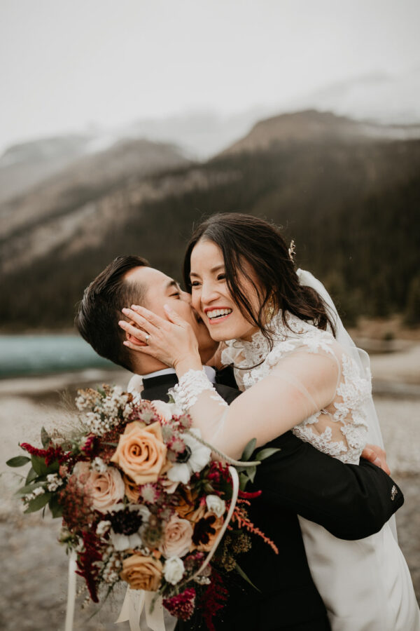 Banff-Moraine Lake-fall-elopement