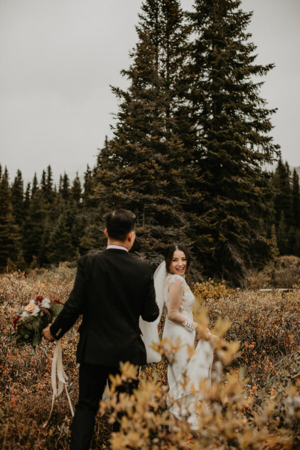 Banff-Moraine Lake-fall-elopement