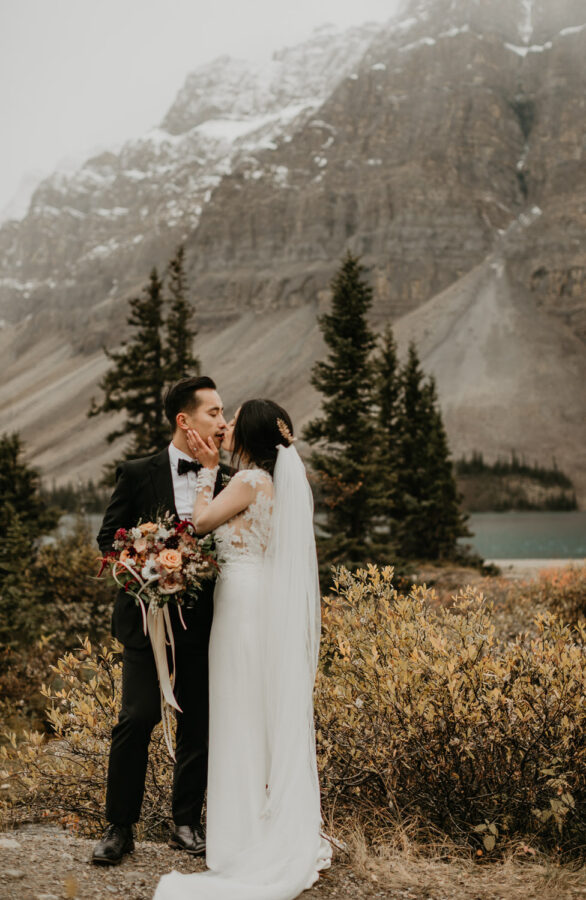 Banff-Moraine Lake-fall-elopement