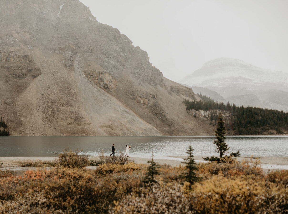 Banff-Moraine Lake-fall-elopement