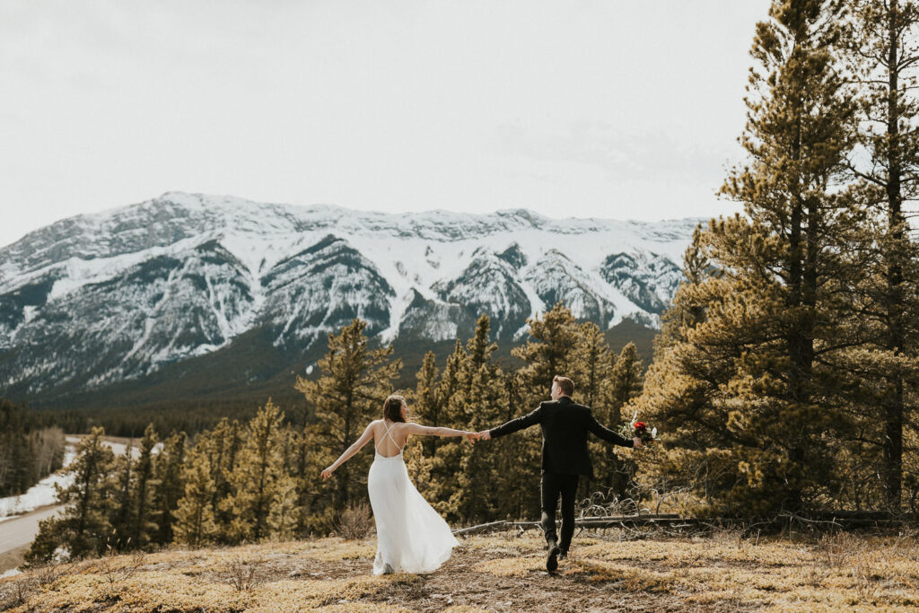 Nordegg-spring-mountain-elopement