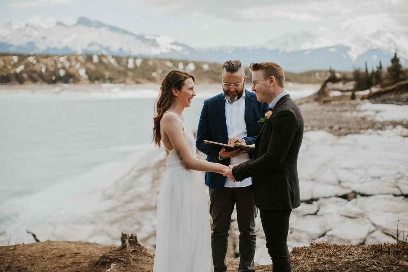 nordegg-spring-mountain-elopement