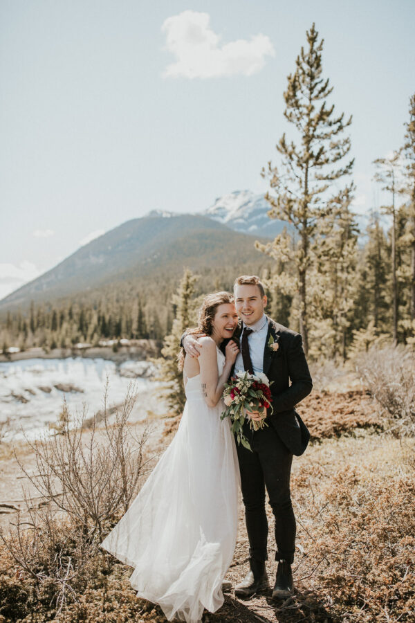 Nordegg-spring-mountain-elopement