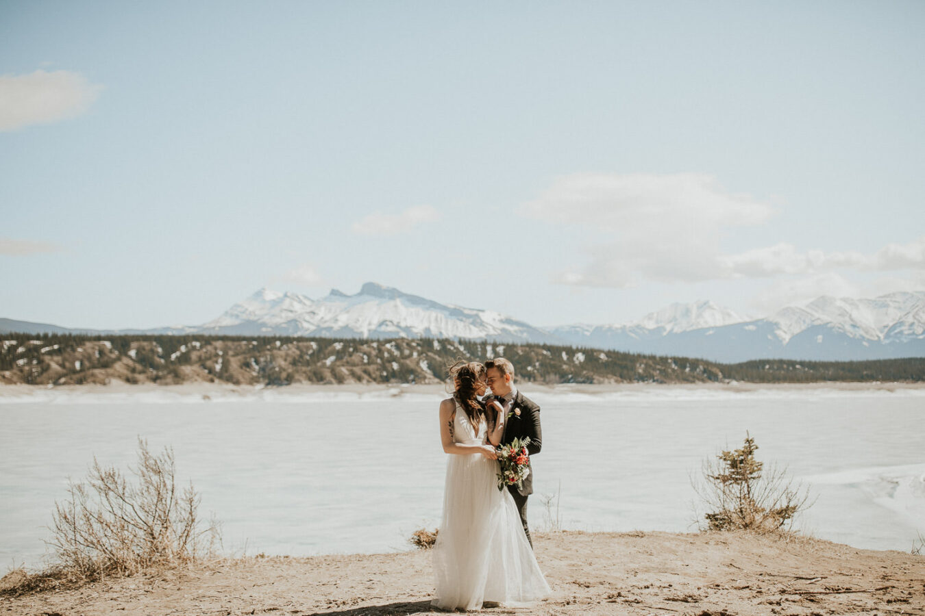 nordegg-spring-mountain-elopement