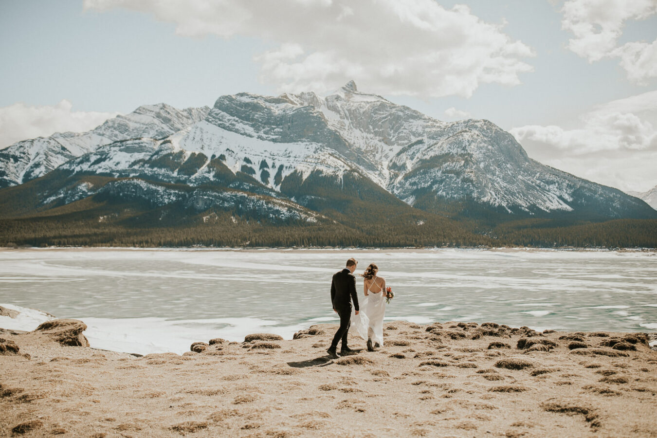 nordegg-spring-mountain-elopement