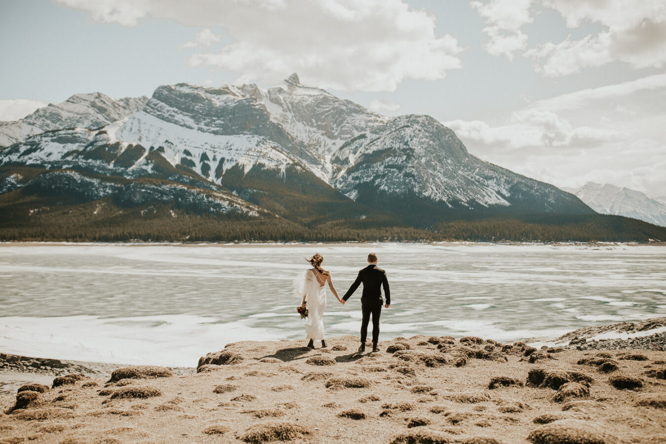 nordegg-spring-mountain-elopement