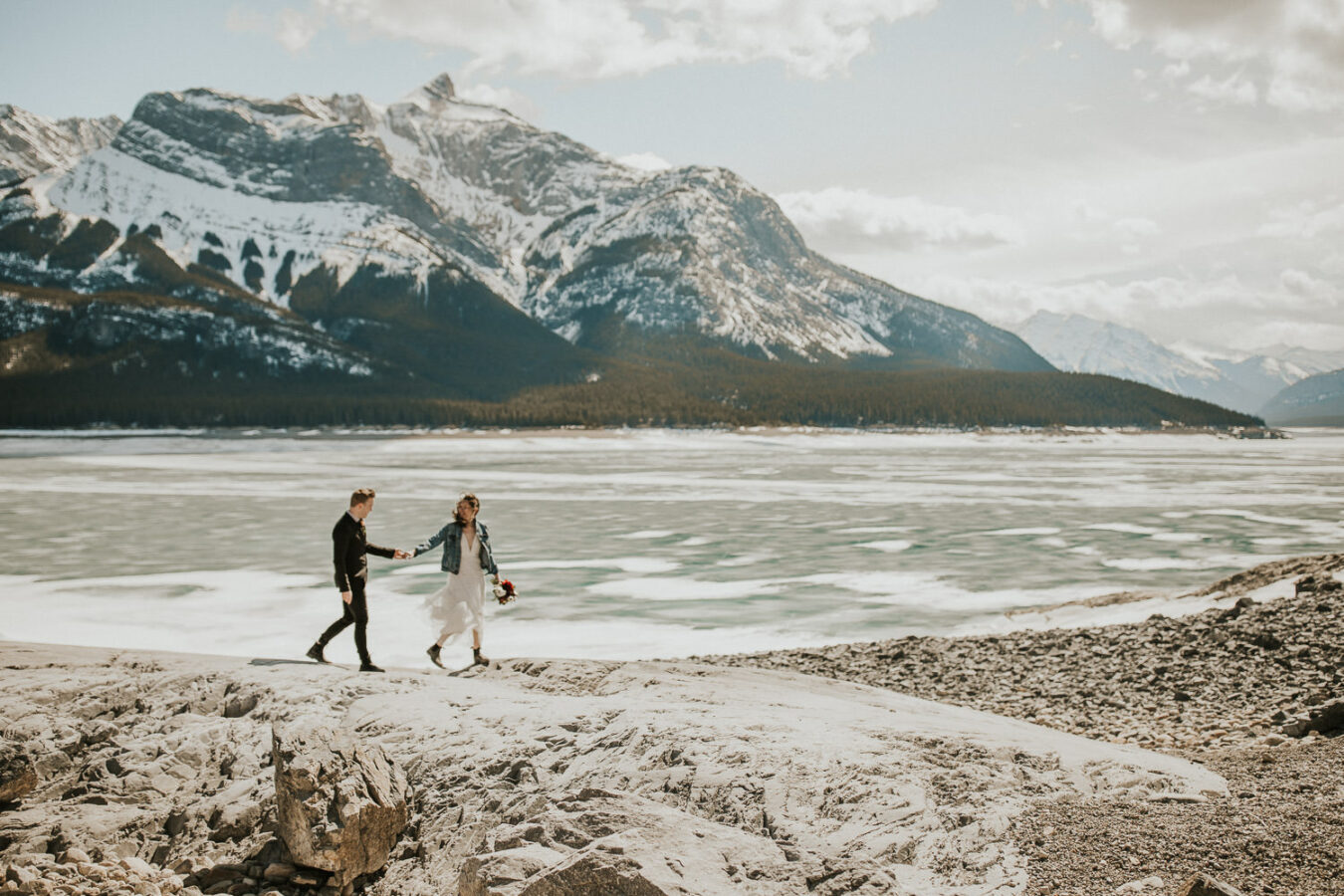 nordegg-spring-mountain-elopement