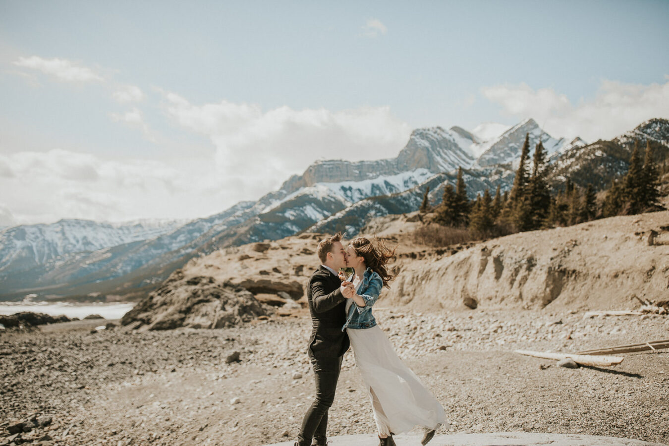 nordegg-spring-mountain-elopement