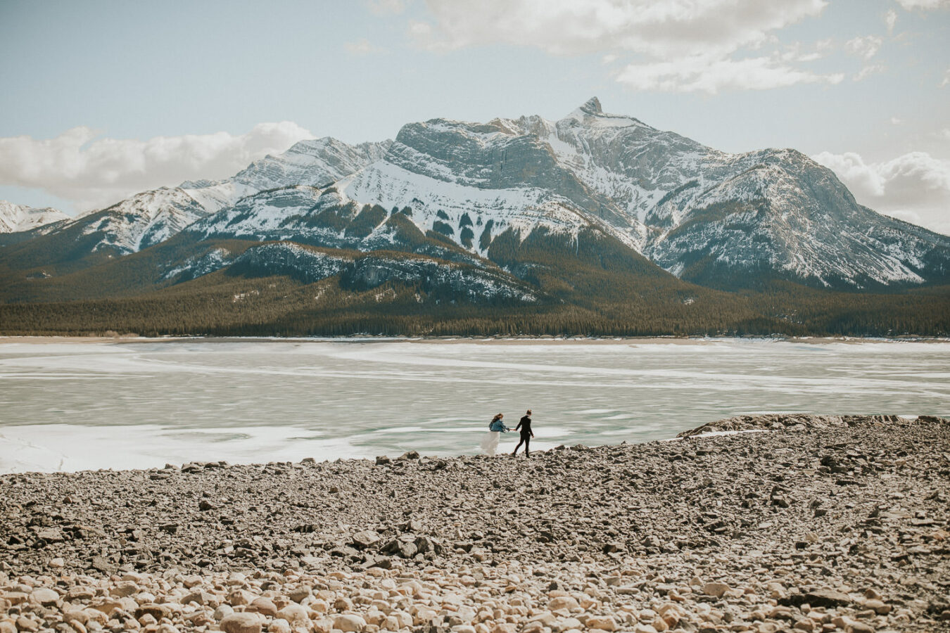 nordegg-spring-mountain-elopement