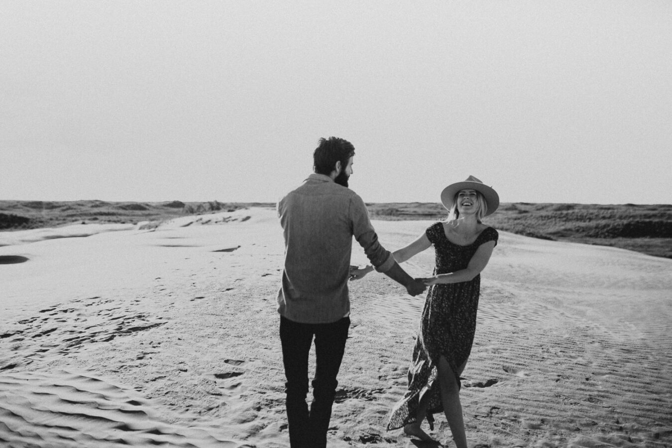 Sand dunes-couples-sunset-session