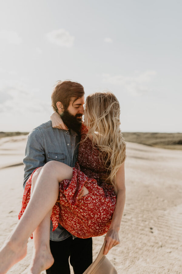 Sand dunes-couples-sunset-session