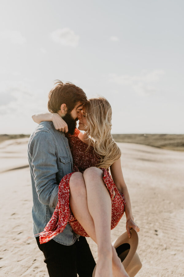 Sand dunes-couples-sunset-session