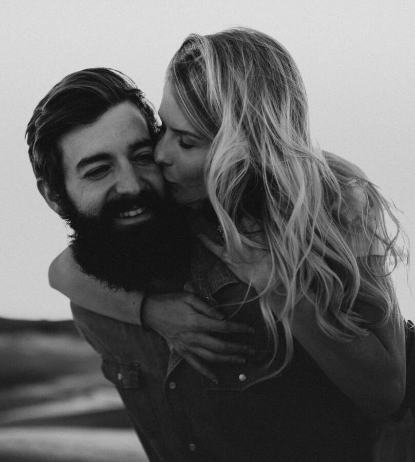 Sand dunes-couples-sunset-session