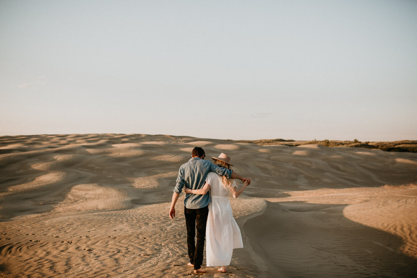 Sand dunes-couples-sunset-session