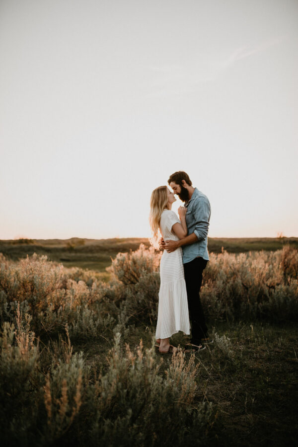 Sand dunes-couples-sunset-session