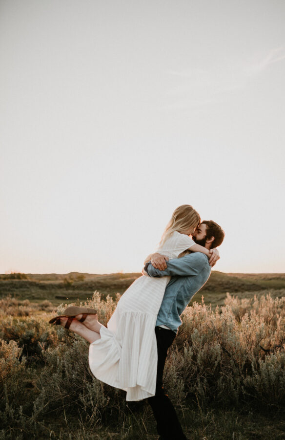 Sand dunes-couples-sunset-session