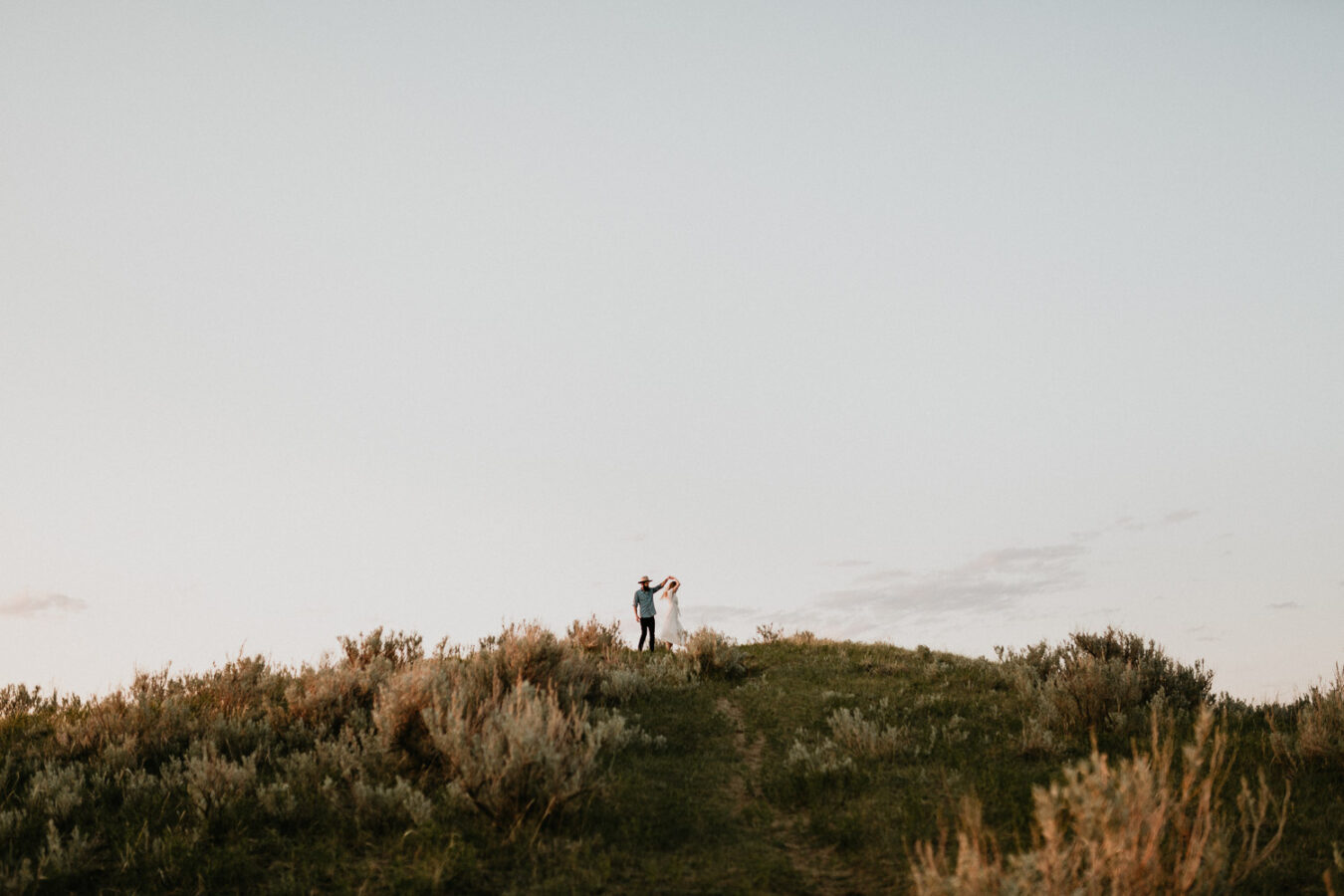 Sand dunes-couples-sunset-session